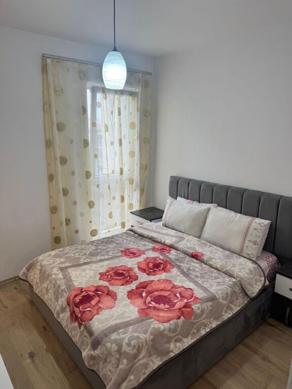 21 Dhjetori Jepet me qira apartment 1+1i mobiluar ne gjendje te mire - Widok 5