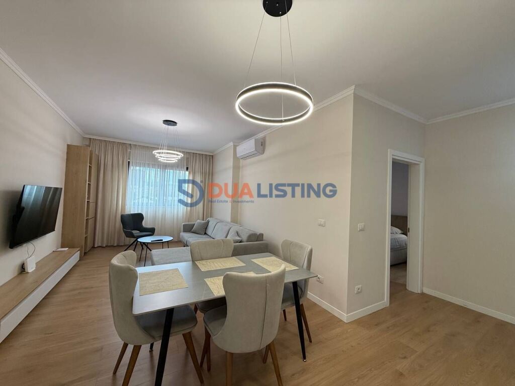 We rent a modern 2+1 apartment on Durrës Street near Hotel Colosseo!