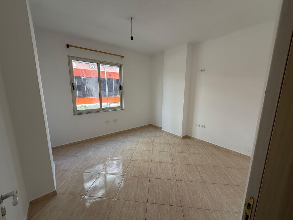 🏠Shitet Apartamenti 2+1+2📍Yzberisht , KMY , Kompleksi ET88