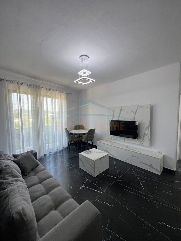 Shitet, Apartament 1+1, Mali i Robit, Golem