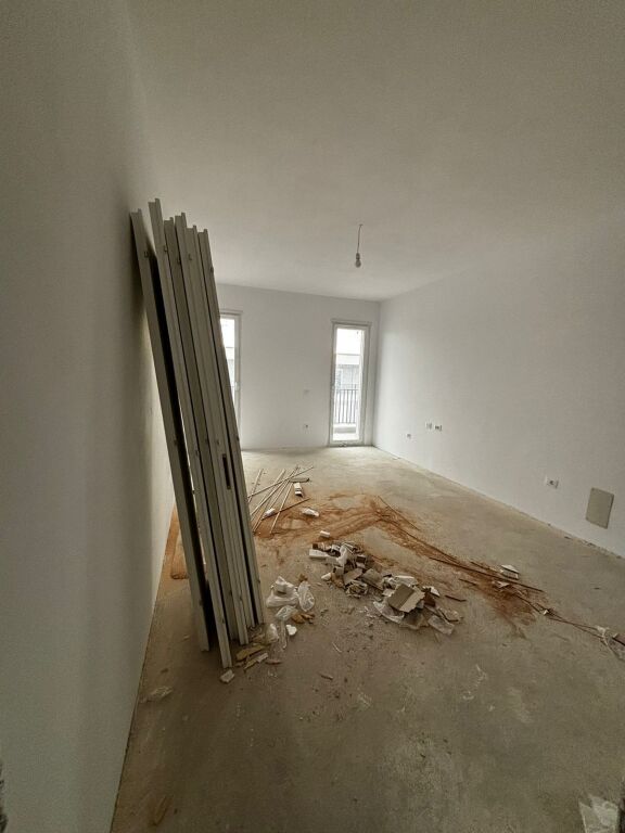 🏡 Shitet Apartament 2+1+2 + Post Parkimi – Univers City