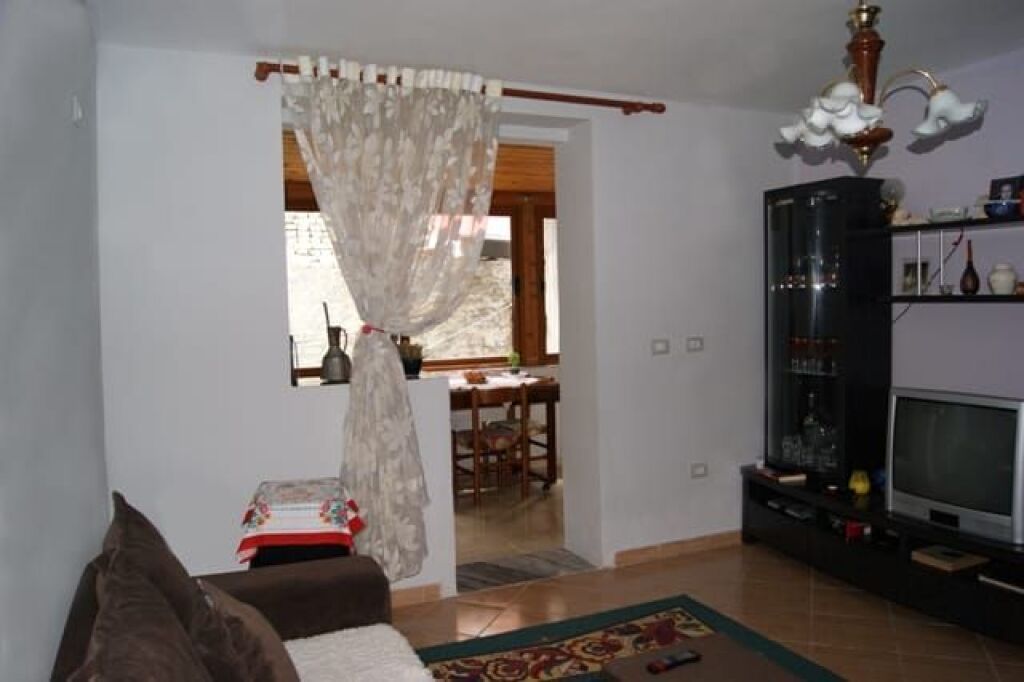 House in Tiranë, Selvia, Njësia Bashkiake Nr. 8 - More