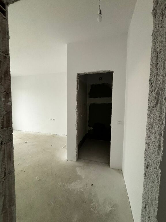 🏡 Shitet Apartament 2+1+2 + Post Parkimi – Univers City