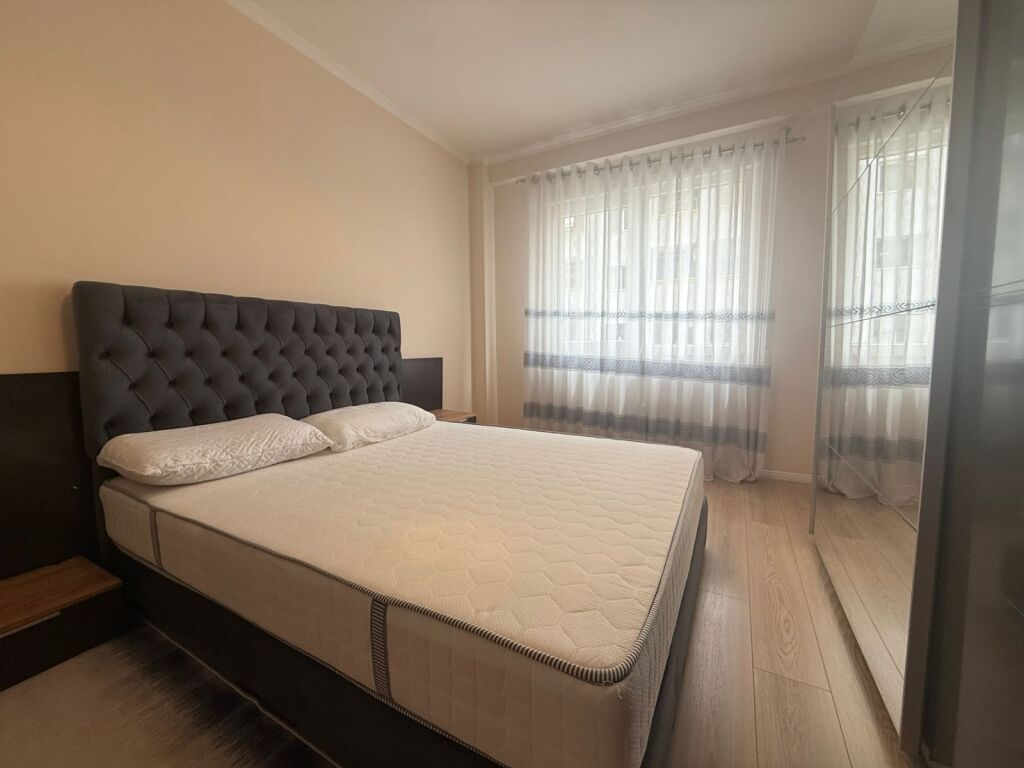 Kompleksi E-88, ne rrugen Dritan Hoxha, apartament 1+1 me qera