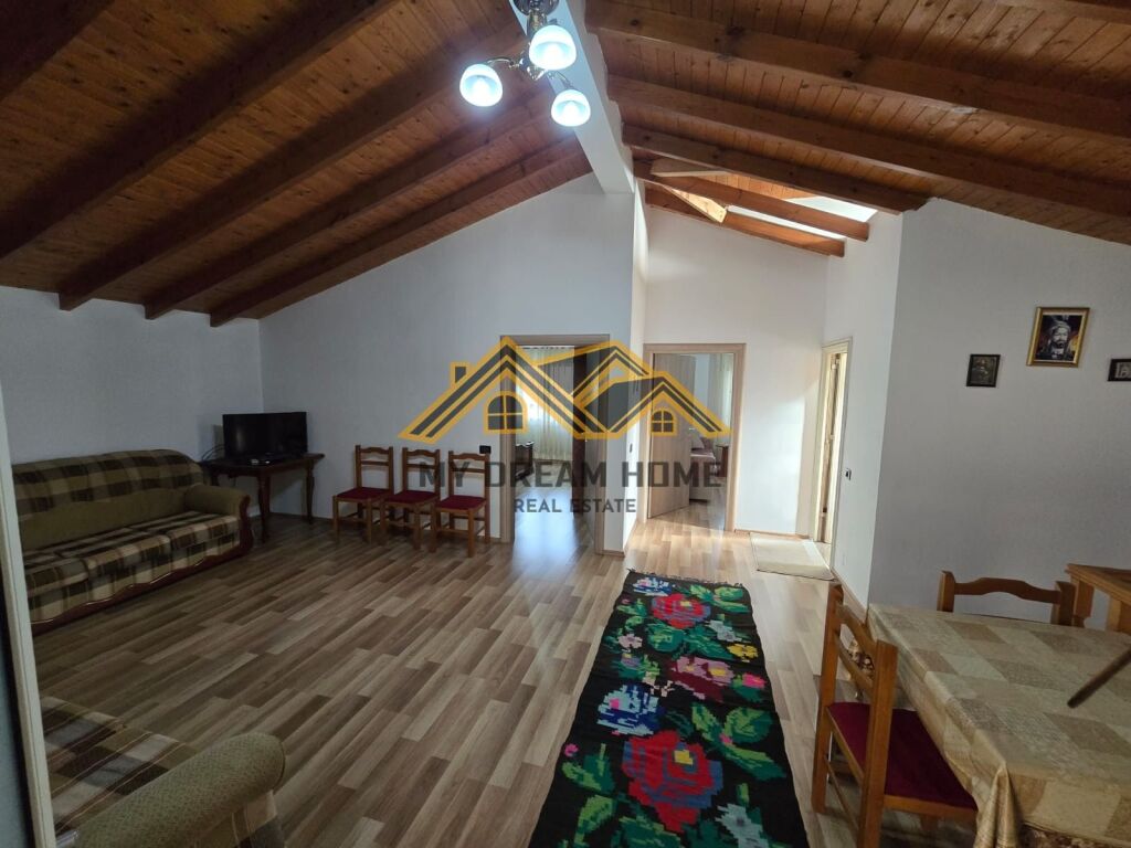 Si affitta il 3° piano della casa privata