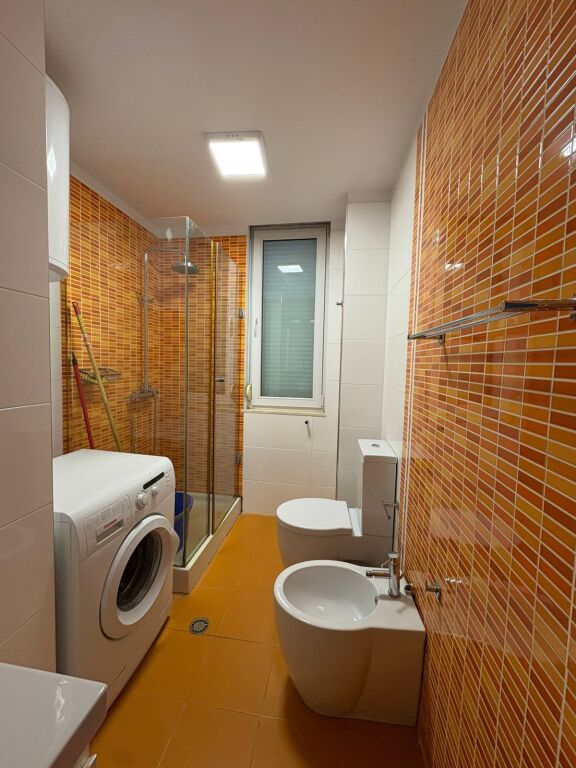 Jepet me Qera Apartament 2+1 Kodra e Diellit