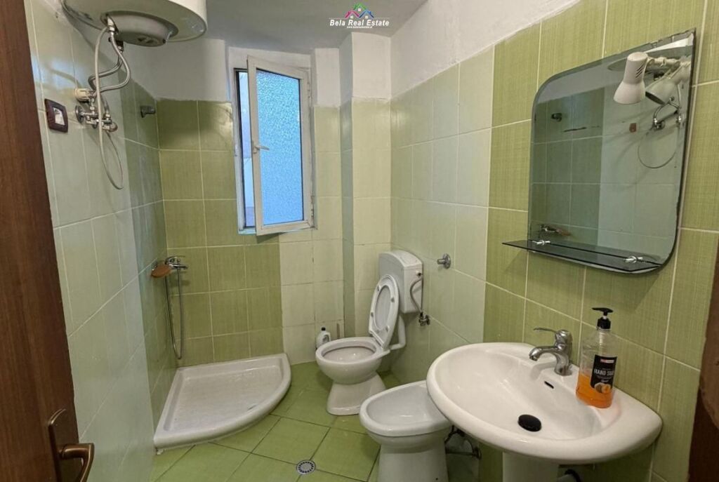 Apartament Me Qera 1+1 Tek Ish-Restorant Durrsi ( ID B211464) Tirane