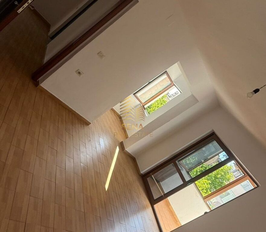 Affitto, Appartamento 1+1+balcone, VUOTO, Balcone in vetro, 400 Euro /Mese