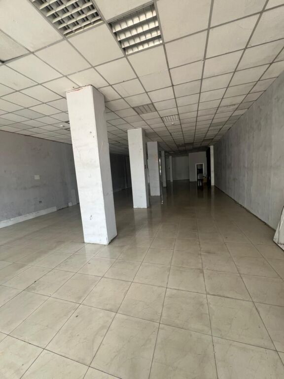 LOCALE COMMERCIALE IN AFFITTO 400M2 MISTO MAME