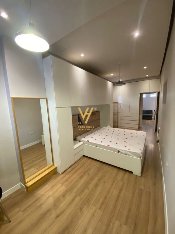 AFFITTASI APPARTAMENTO 1+1+VERANDA VICINO AL GIARDINO BOTANICO 550 EURO