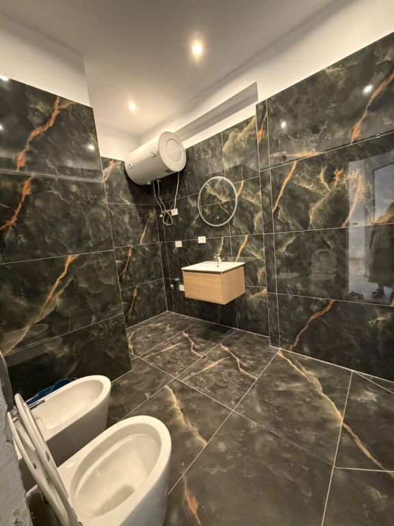 🏡 Shitet Apartament 1+1 i mobiluar tek Golden Park - Widok 2
