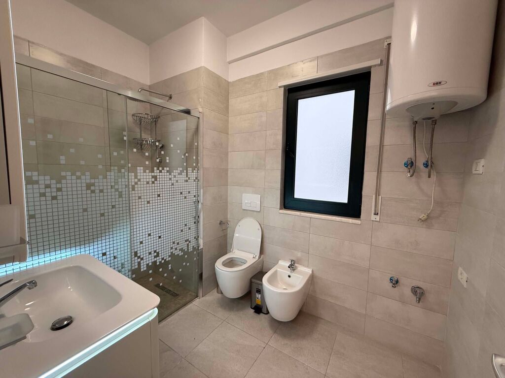AFFITTO APPARTAMENTO 2+1+2 GREEN CITY RESIDENCE . 700 MILA LEKE AL MESE