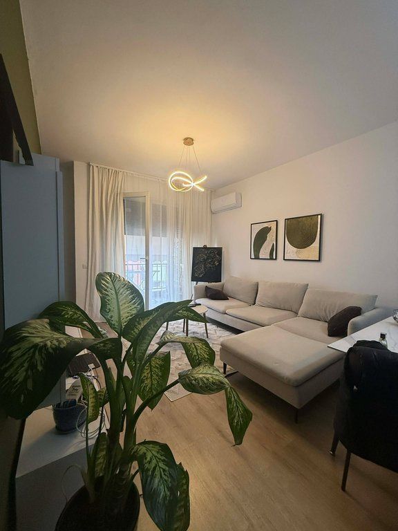 5 MAJI, SHESIM APARTAMENT 2+1+2 !