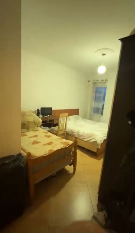 Shitet apartament 2+1+2