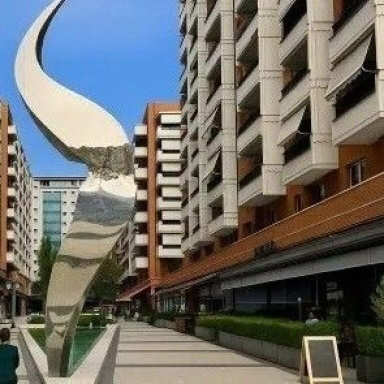 🏢✨ Negozio in Affitto 179 m² – Complesso Delijorgji ✨🏢