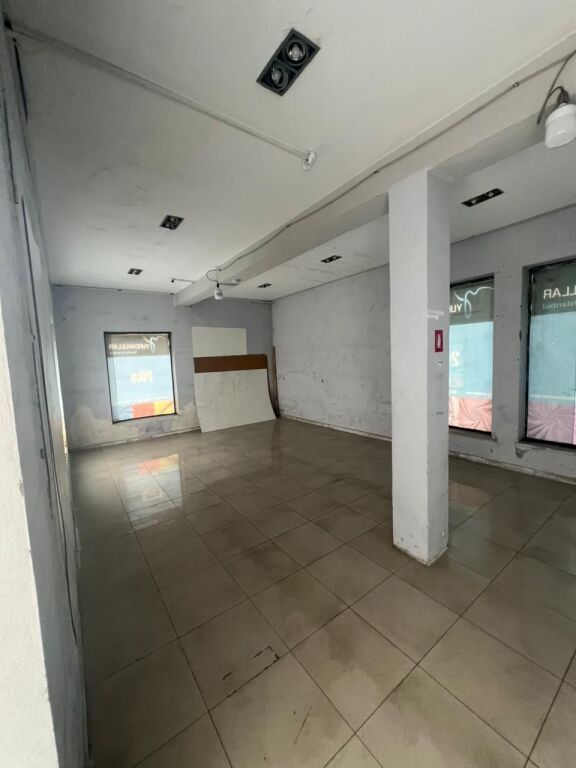 LOCALE COMMERCIALE IN AFFITTO 400M2 MISTO MAME