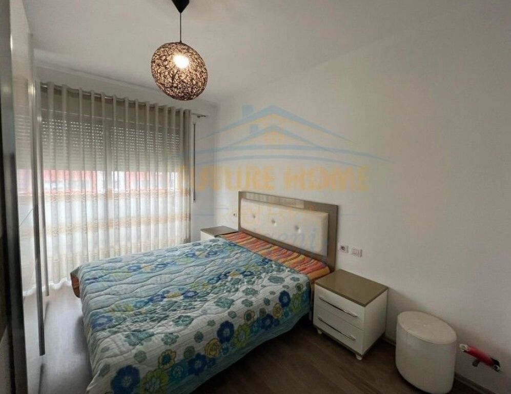 Shitet ,Apartament 2+1,Unaza E Re, Tirane.