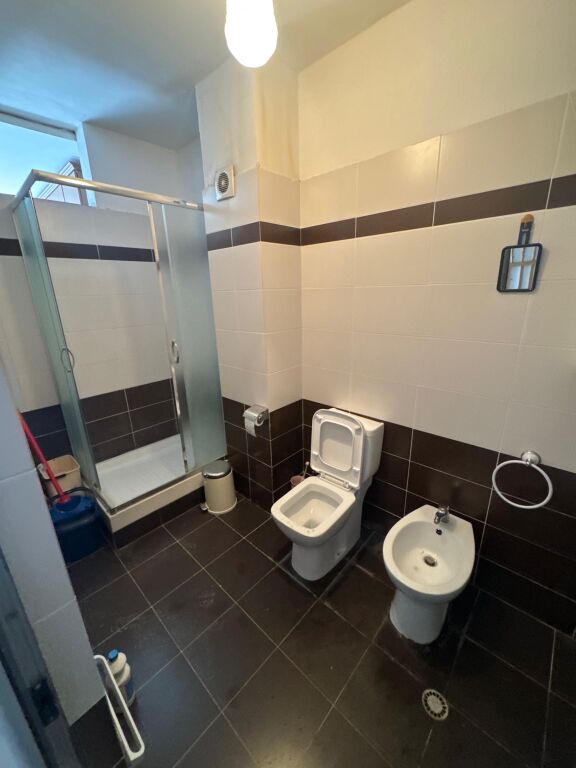 Shitet apartament 2+1 në Astir, te Dy Palmat