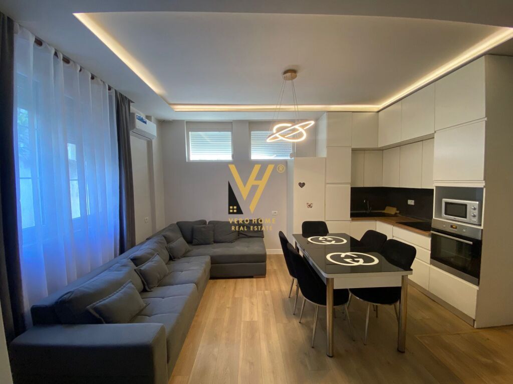 AFFITTASI APPARTAMENTO 1+1+VERANDA VICINO AL GIARDINO BOTANICO 550 EURO