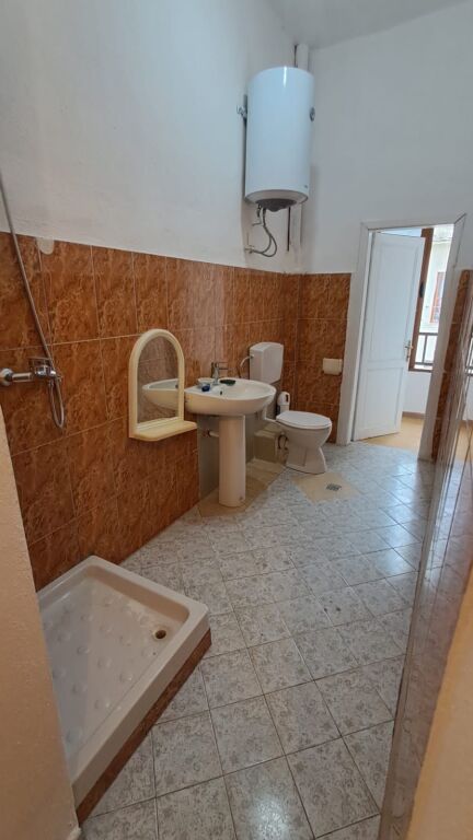 Shitet Apartment Durres