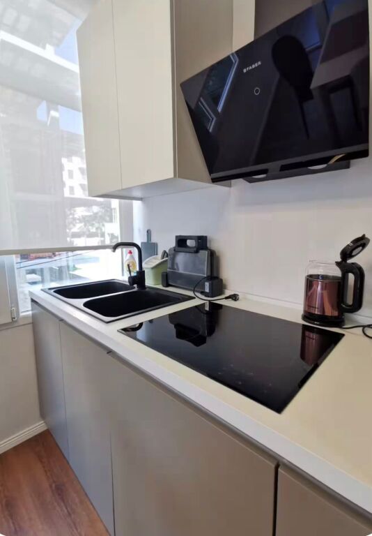Shitet Apartament 2+1 me Ballkon pranë Marina Bay, Vlorë  165.000 Euro