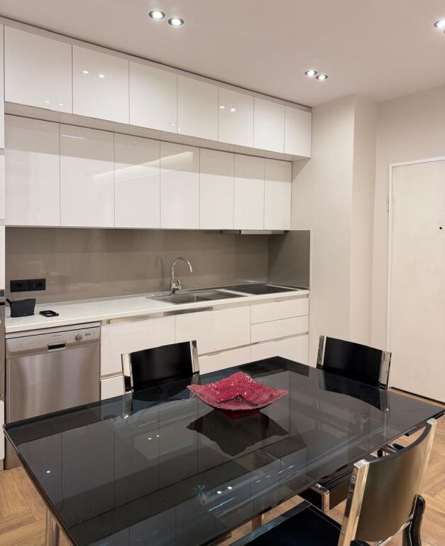 Pazari i Ri - Apartment 2+1 for rent