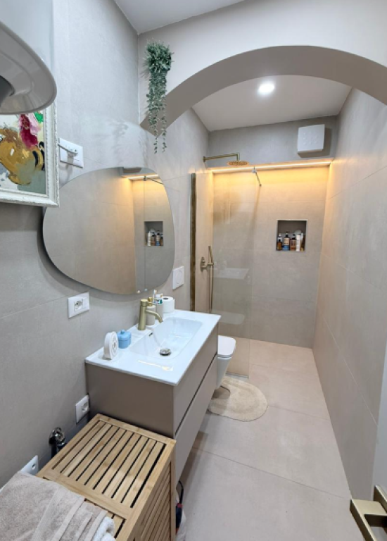 Apartament 2+1 për Shitje tek Pallatet Agimi