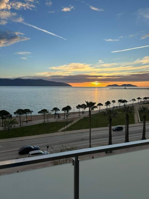 Appartamento con vista mare in affitto a lungo termine Lungomare Vlore