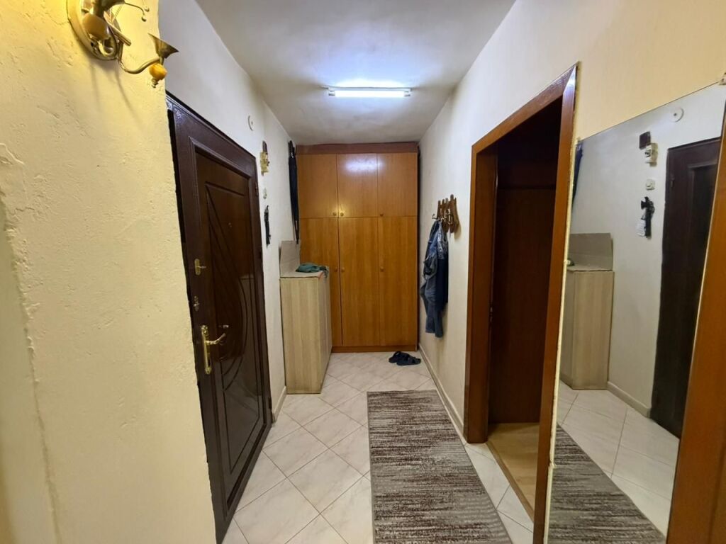 Shitet Apartament 1+1 në Durrës – Pranë Spitalit Amerikan