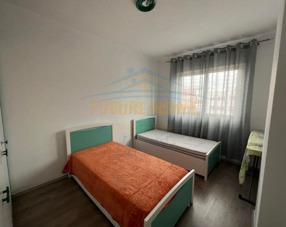 Shitet ,Apartament 2+1,Unaza E Re, Tirane.