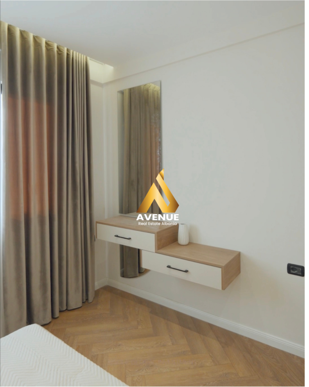Shitet Apartament 2+1 + Garderobë (Tualet i Dytë) Pranë Pallatit me Shigjeta Tiranë