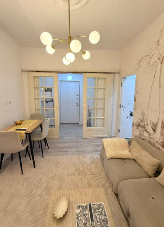 Apartament 2+1 për Shitje tek Pallatet Agimi