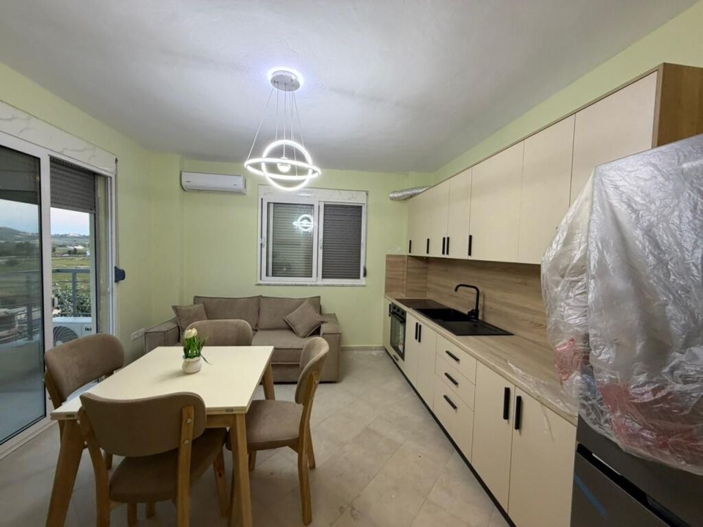 Shitet, Apartament 1+1, Tek Hotel Flower – Golem.