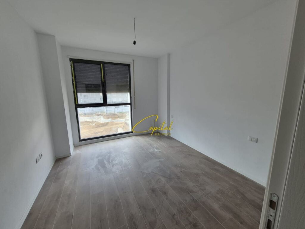 SHITET APARTAMENT 2+1 XHAMLLIKU 220.000 EURO
