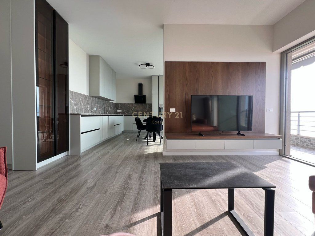 APARTAMENT LUKSOZ 2+1+2 PER QIRA, PAMJE TOTALE DETI NE UJE TE FTOHTE ,VLORE !