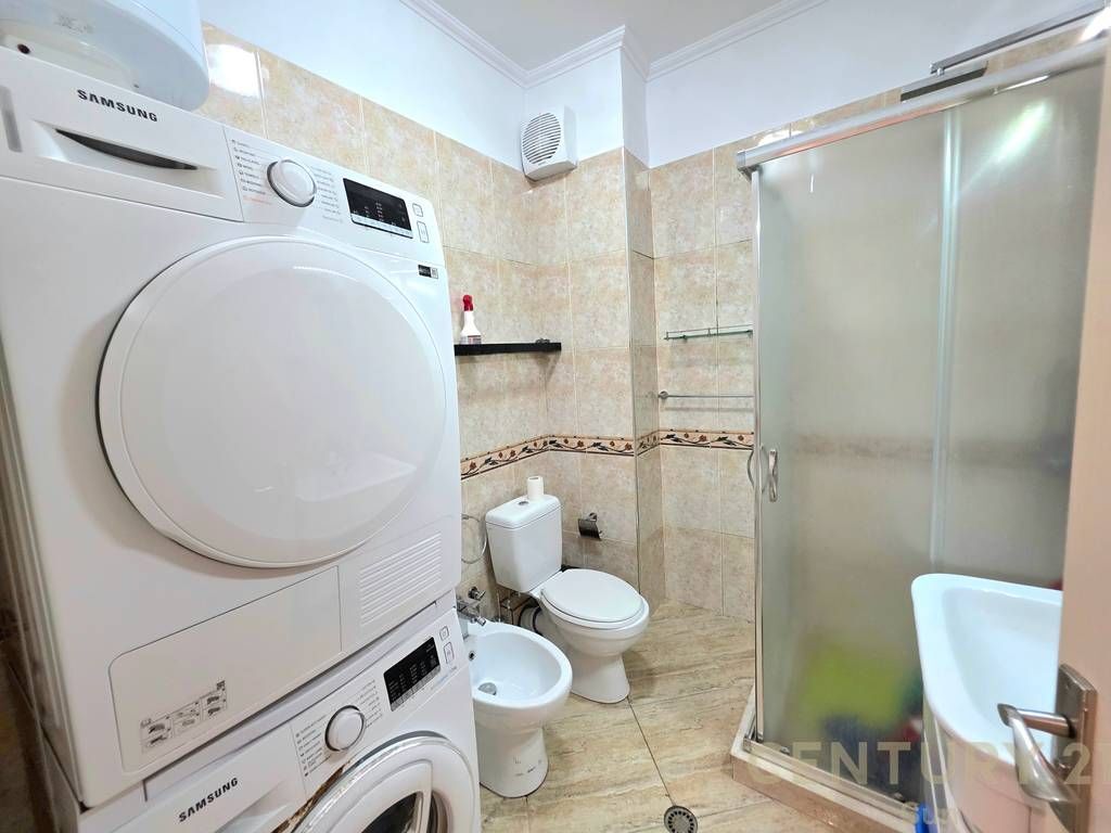 APARTAMENT 2+1+2 PER SHITJE PRANE KOPSHTIT ZOOLOGJIK
