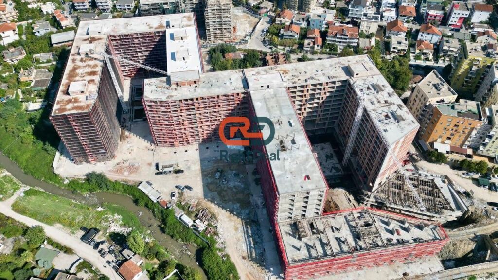 Okazion Kleringu !! Tek Riverside Residence, Shitet Apartament 3+1+2, Me Planimetri Te Rregullt!