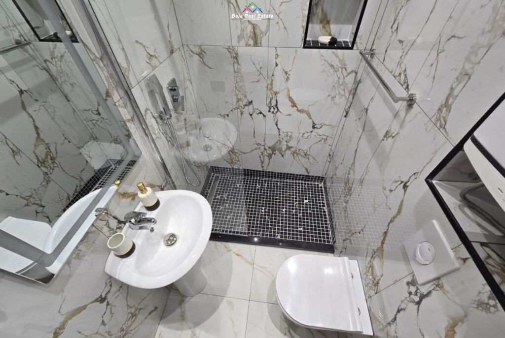Villa su 2 Piani In Affitto 2+1 In Via Elbasan (ID BV22628) Tirana