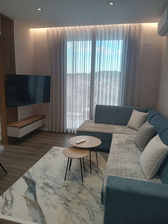 🏡✨ In affitto – Appartamento 2+1+2 presso Hotel Salvadore, Vlore! 🌊☀️