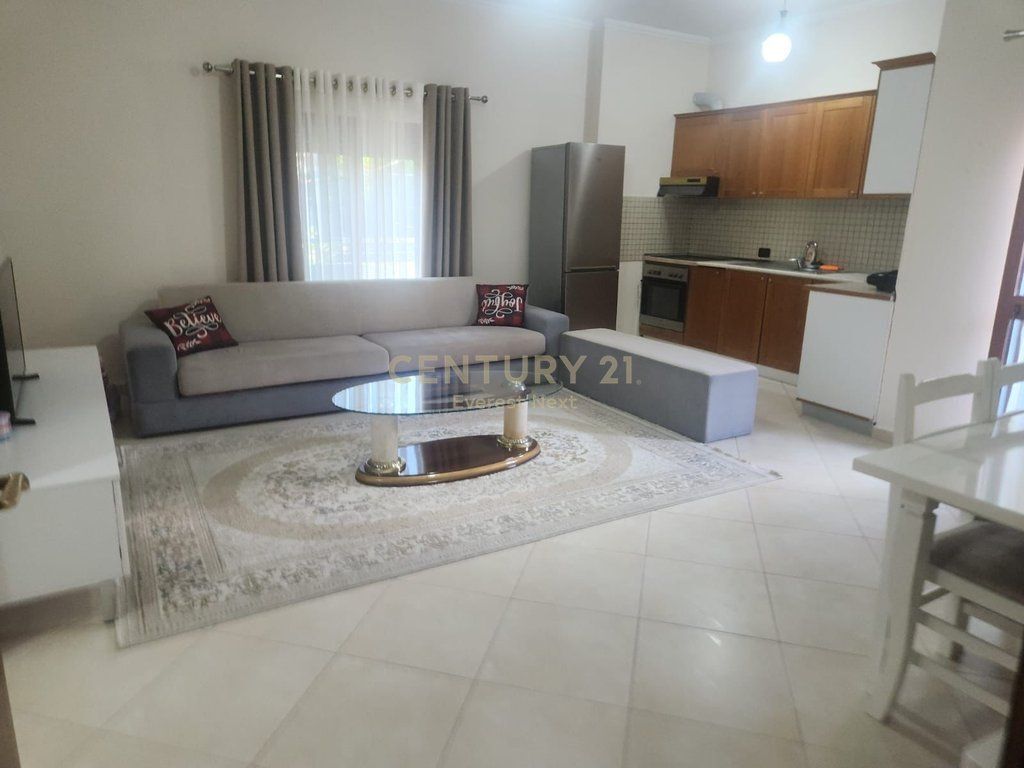 APPARTAMENTO 2+1+2 IN AFFITTO ALLE VILLETTE TEDESCHE – SECONDO PIANO DI UNA VILLA 700 € /Mese