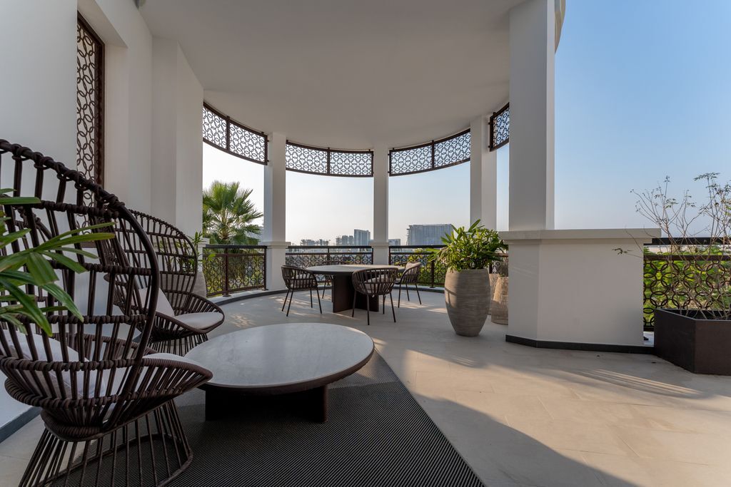 Super Luxury Villa for Sale with Pool – An Elite Residence