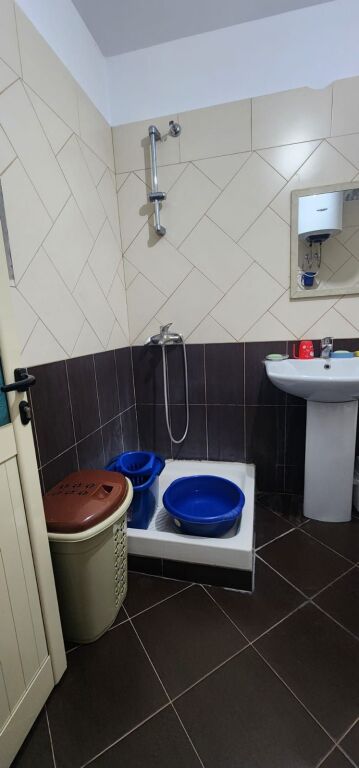 Apartament komod 2+1 dhe modern ne Astir, prane Oslo Bar.