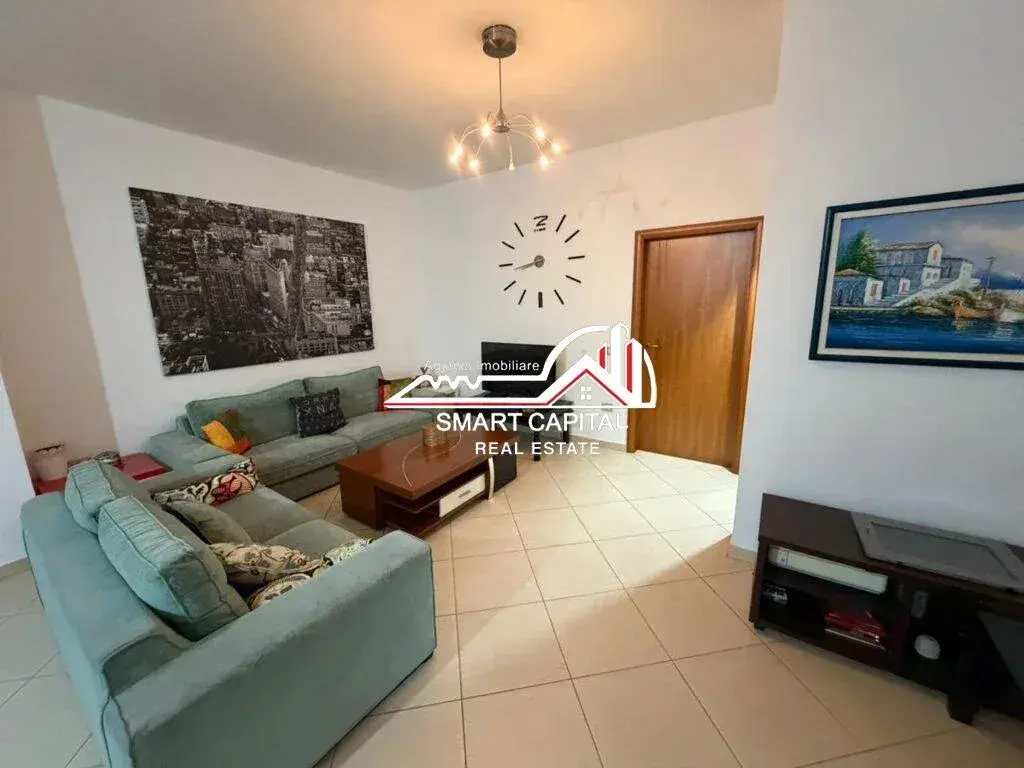 SHITET APARTAMENT 2+1 PRANË KARBURANT FJORTES,VLORË!!!