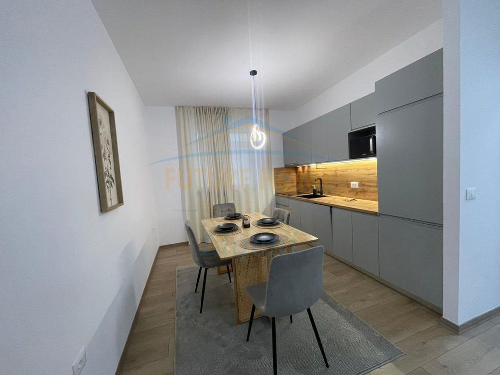 Qera, Apartament 2+1, Qendër, Tiranë.