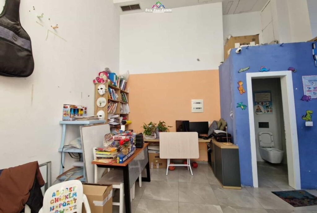 Negozio in Affitto Vicino a Medreseja ( ID BD21905) Tirane