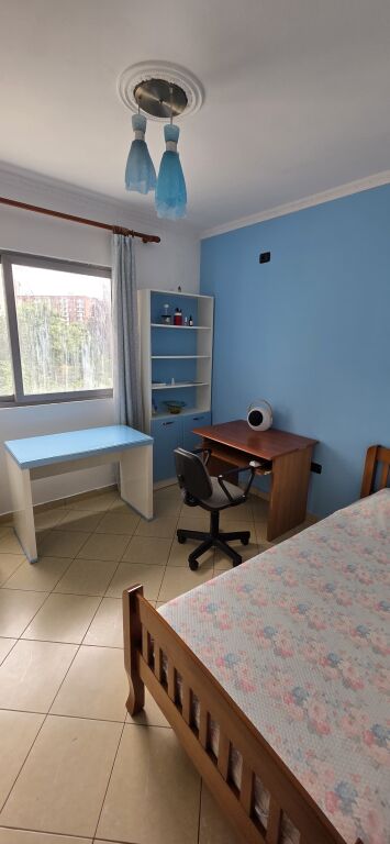 Affittasi 2+1 vicino al Palazzo con Freccia
