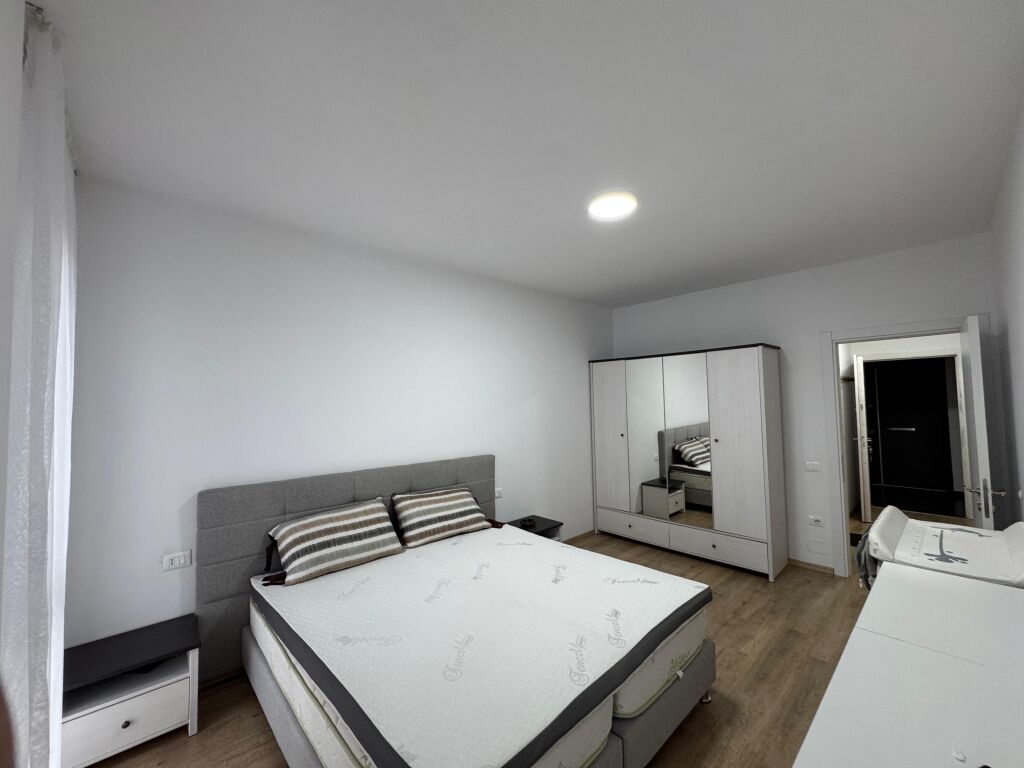 Affitto, Appartamento 1+1, Complesso Arlis, Tirana