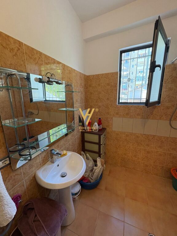 APPARTAMENTO 1+1 IN AFFITTO A VASIL SHANTO 50.000 LEKE