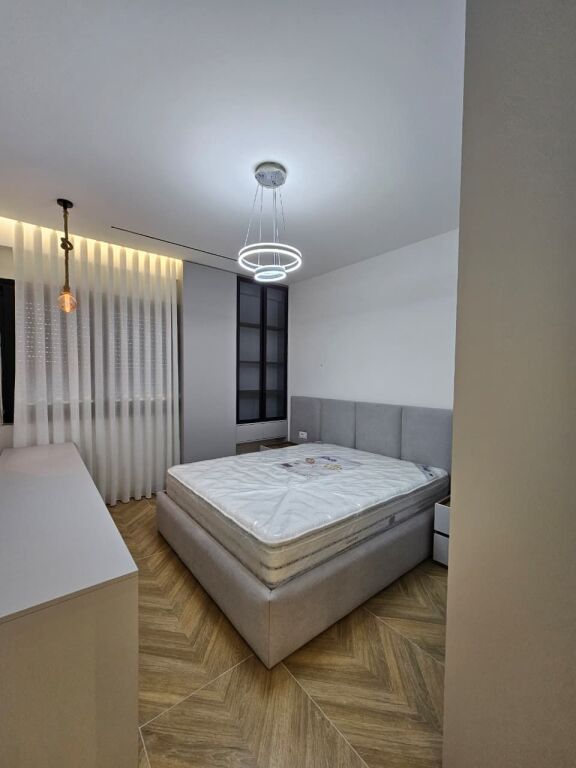 Shiten 2 apartamente 1+1,oasis,kati i 1 banim,2400€/m²
