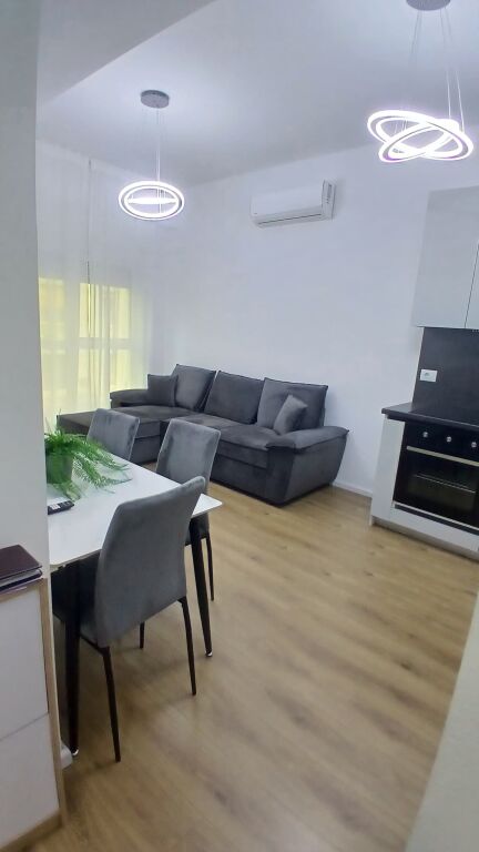 In affitto 1+1, Residenza Kaimi, Ali Demi
